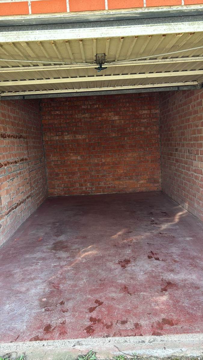 Garage volledig ontruimd door TSKR BV